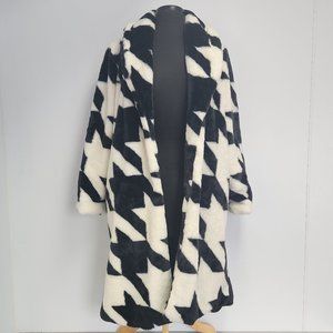 Sergio Hudson- black & white- houndstooth- Faux Fur [size small] [NewWithTags]